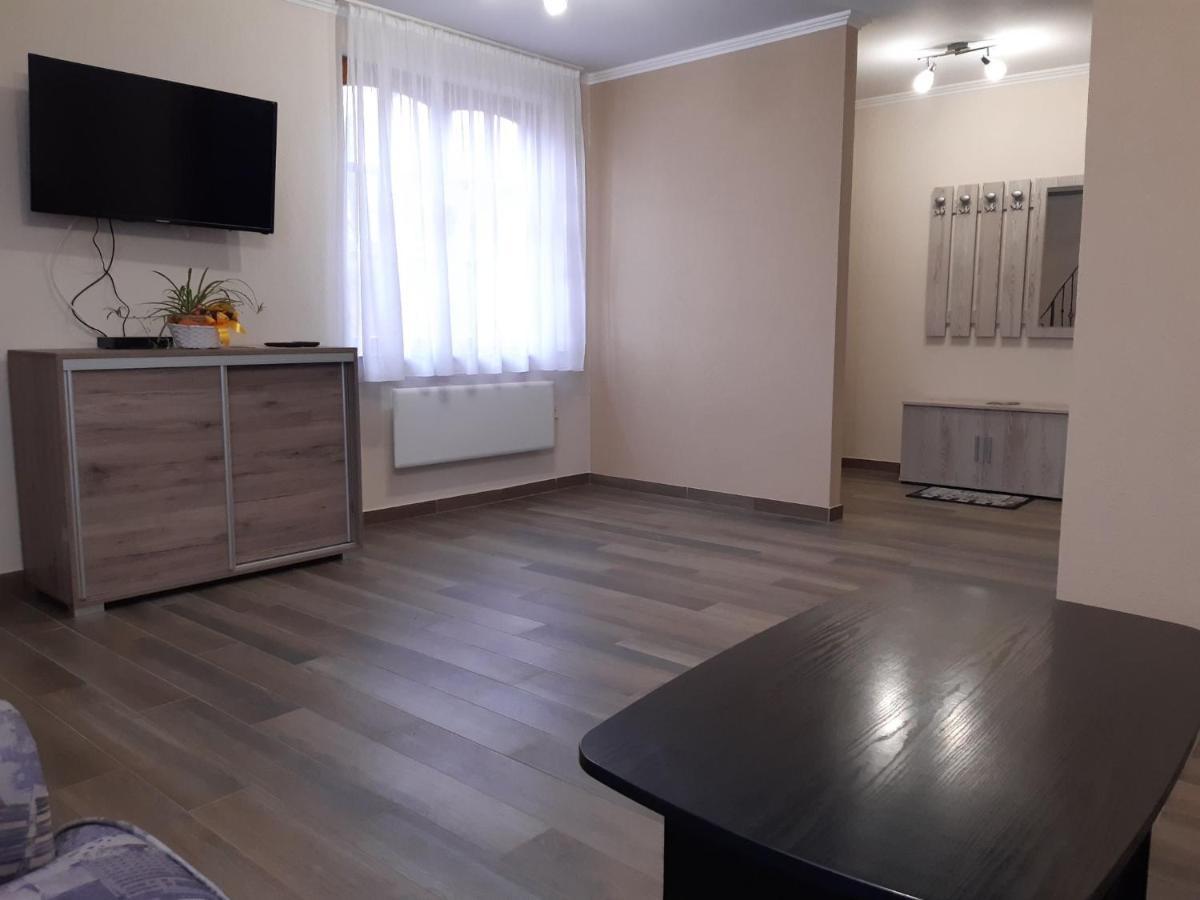 Szilvaliget Vendeghaz Apartment *